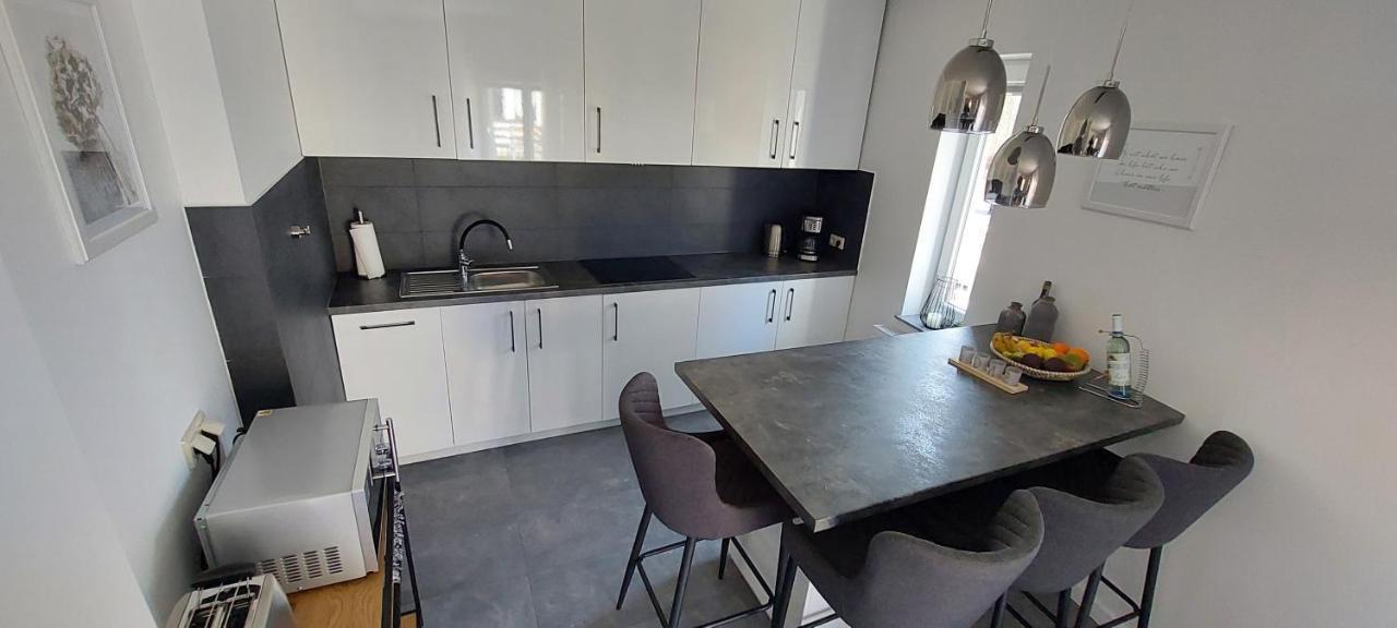 Apartament Riva Поберово Екстериор снимка